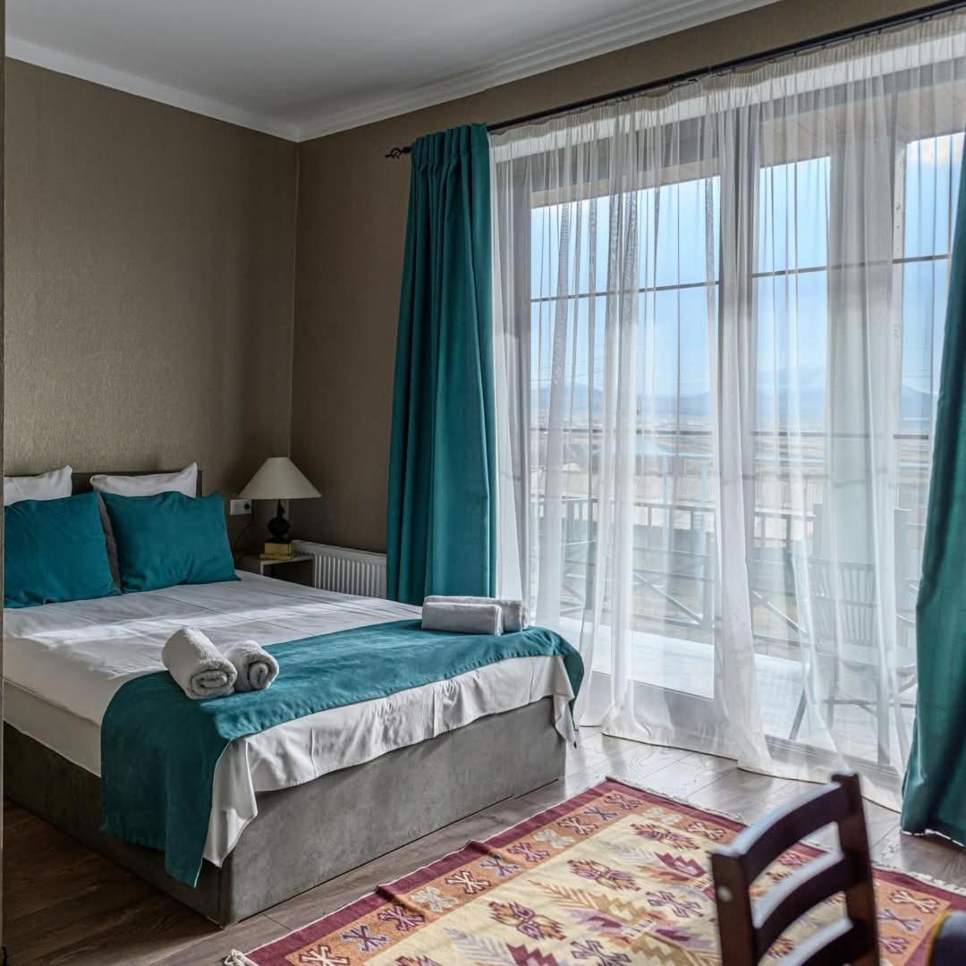 Tsaghkunk Chef House Hotel & Restaurant Sevan Luaran gambar